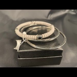 Bracelet set